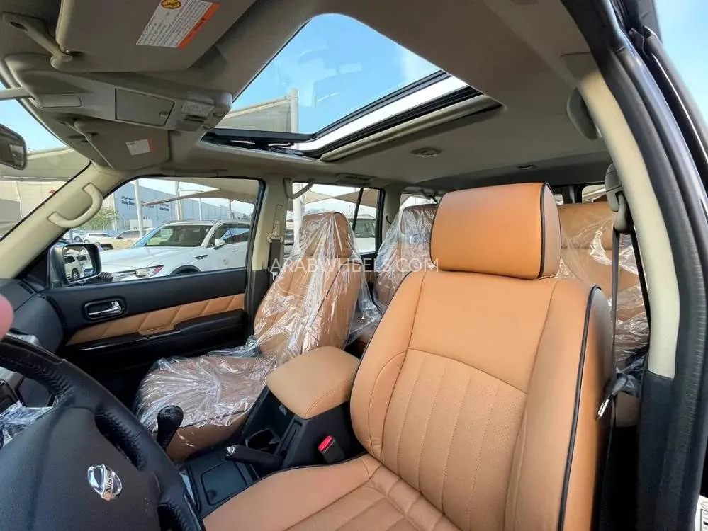 Nissan Patrol 2022 for Sale in Sharjah Image-10