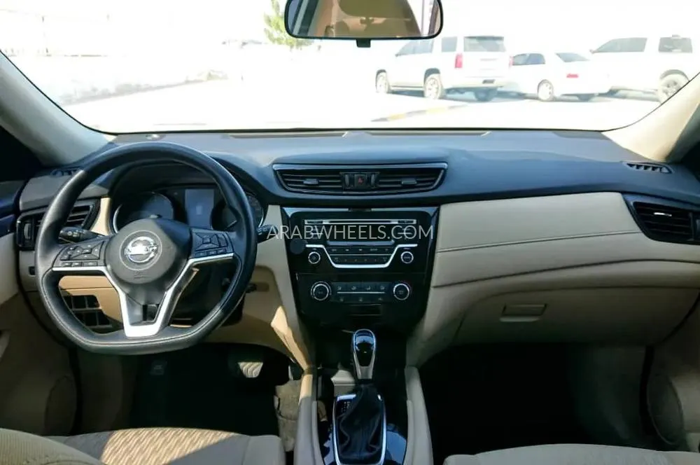 Nissan X-Trail 2021 for Sale in Ajman Image-7