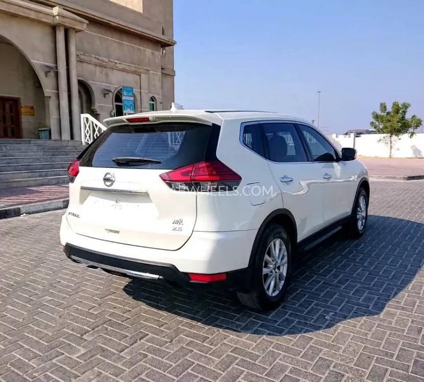 Nissan X-Trail 2021 for Sale in Ajman Image-10