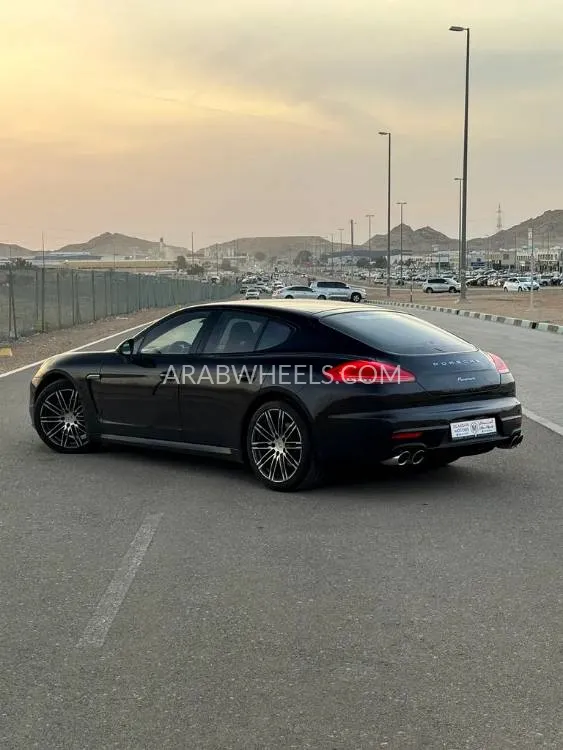 Porsche Panamera 2016 for Sale in Abu Dhabi Image-10