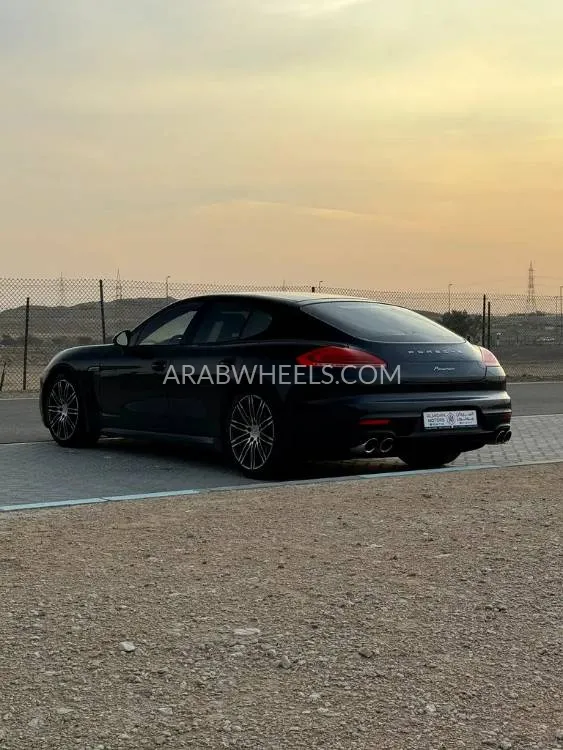 Porsche Panamera 2016 for Sale in Abu Dhabi Image-16