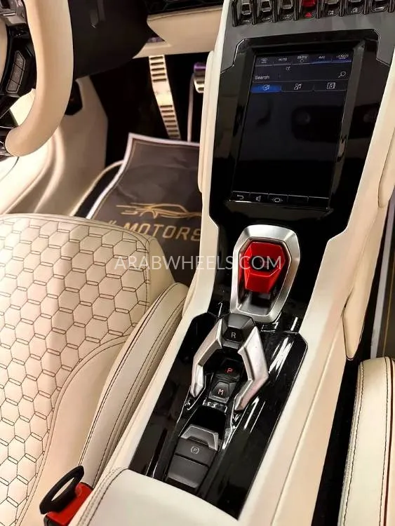 Lamborghini Huracan 2020 for Sale in Dubai Image-19