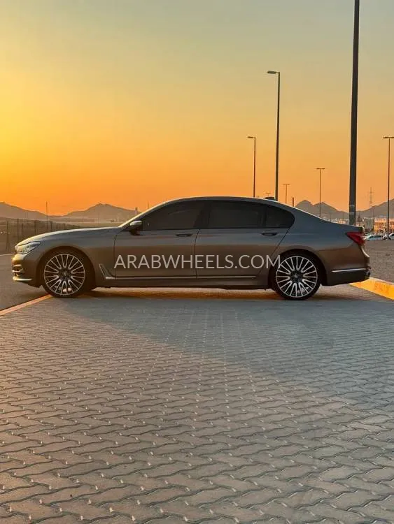 BMW 7 series 2017 for Sale in Abu Dhabi Image-18