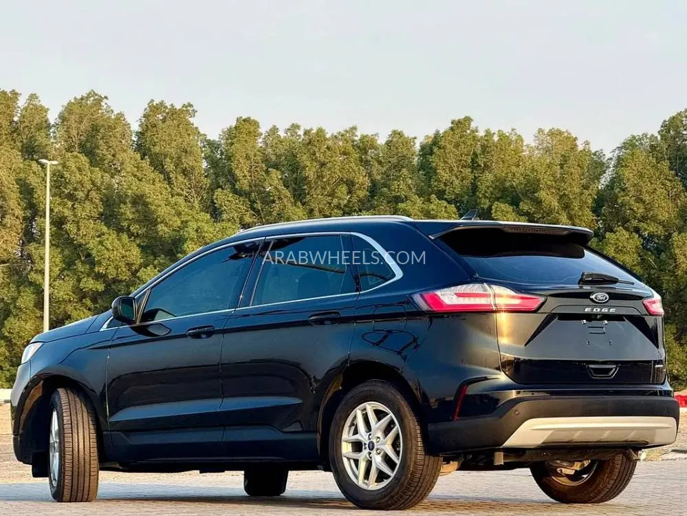 Ford Edge 2022 for Sale in Sharjah Image-4