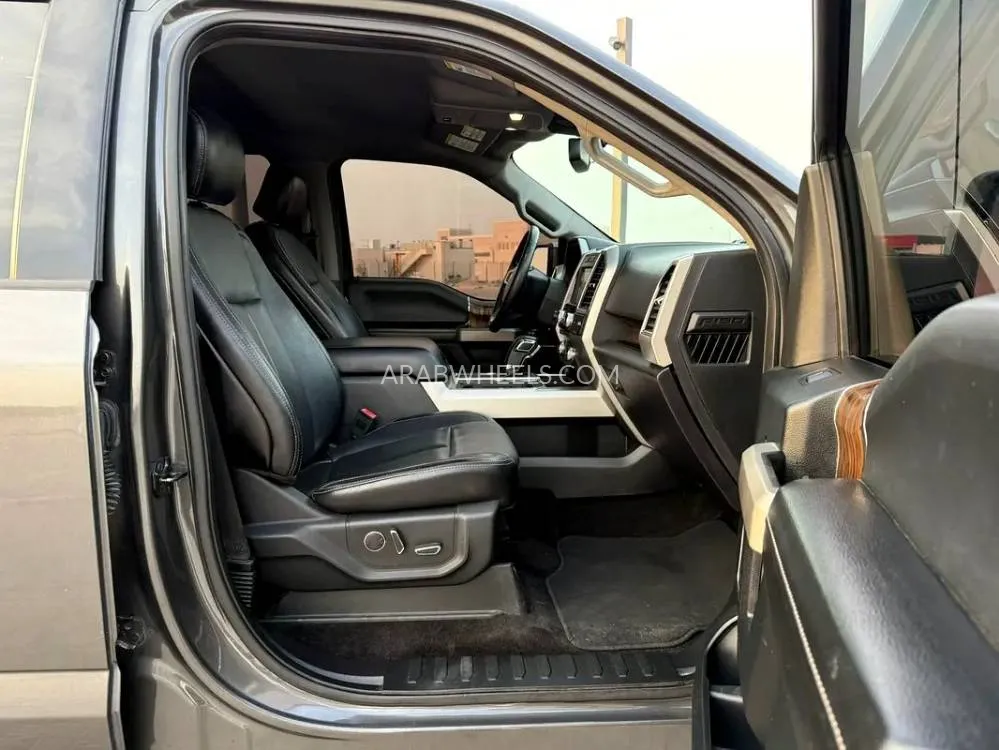 Ford F 150 2018 for Sale in Sharjah Image-10