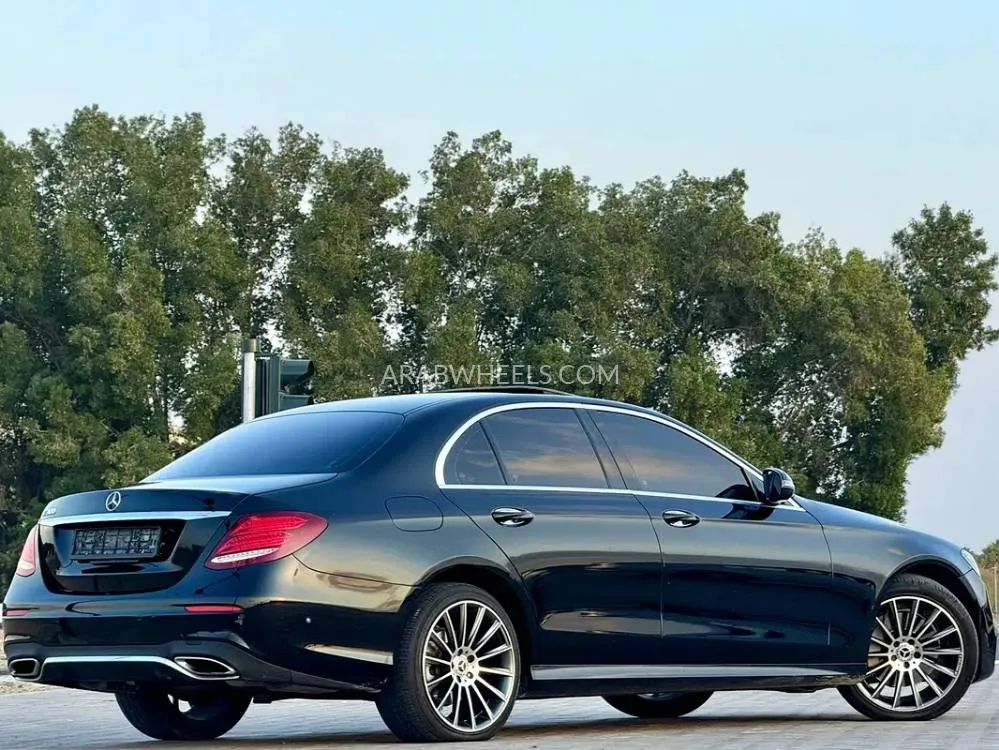 Mercedes Benz E Class 2018 for Sale in Sharjah Image-11