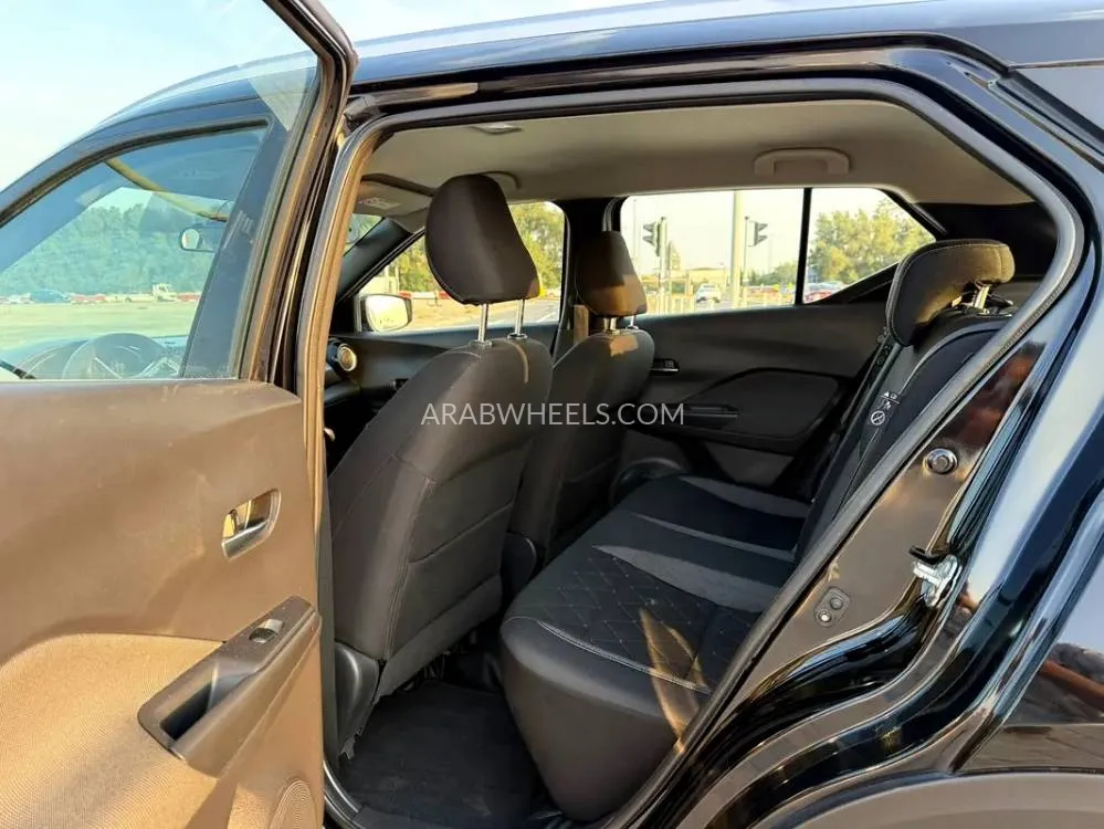 Nissan Kicks 2019 for Sale in Sharjah Image-8