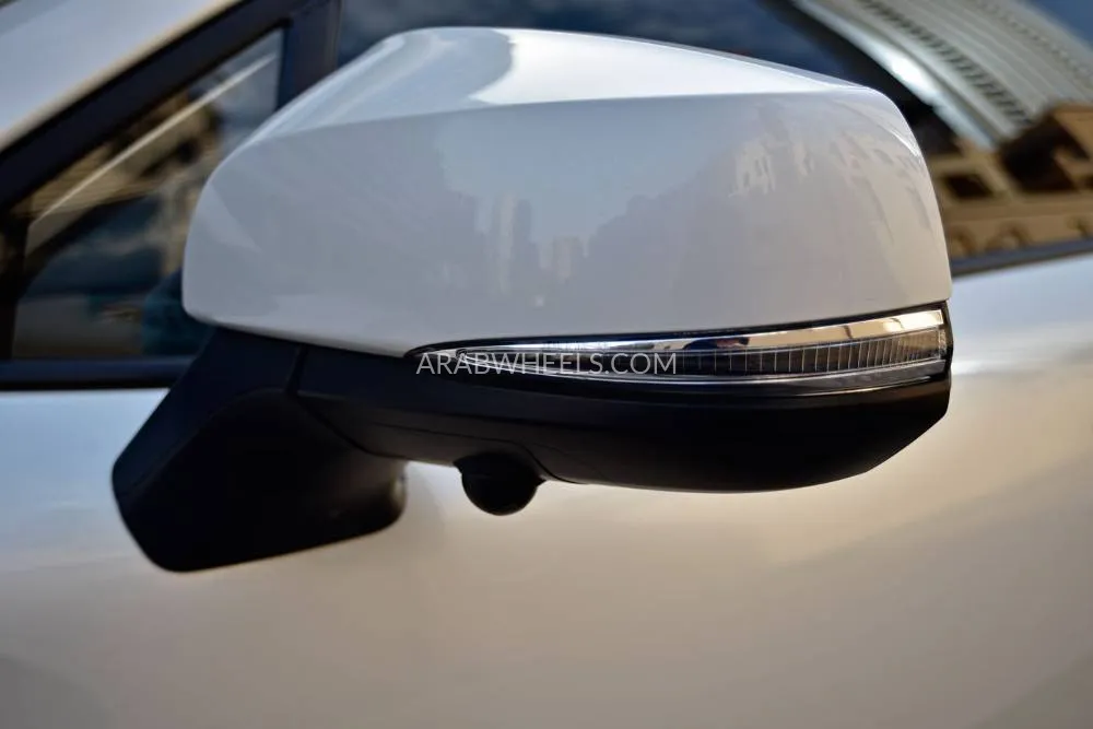 Toyota Corolla Cross 2024 for Sale in Dubai Image-17