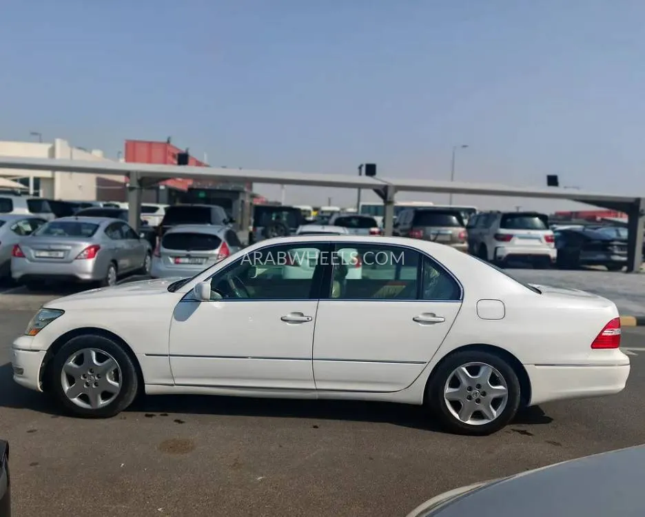 Lexus LS 2004 for Sale in Sharjah Image-3