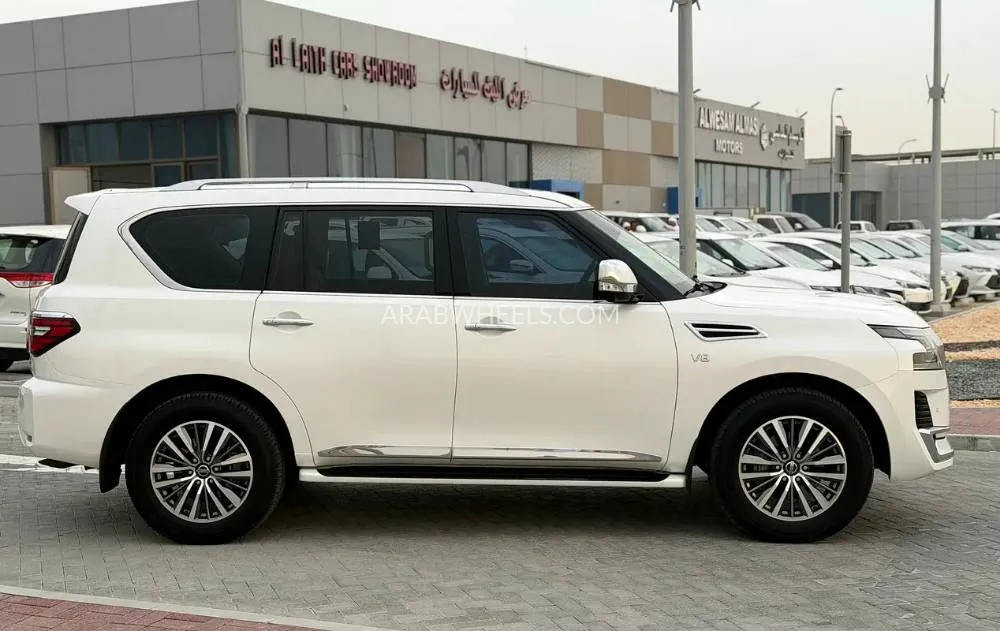 Nissan Patrol 2021 for Sale in Sharjah Image-2