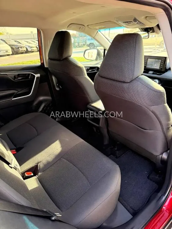 Toyota Rav4 2019 for Sale in Sharjah Image-15