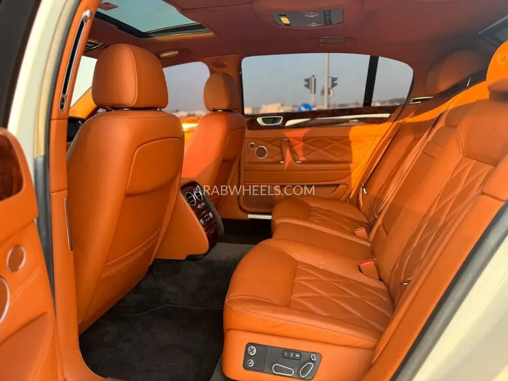 Bentley Flying Spur 2011 for Sale in Sharjah Image-10