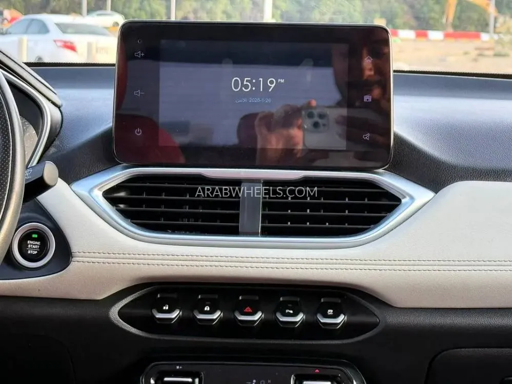 Chevrolet Captiva 2023 for Sale in Abu Dhabi Image-11