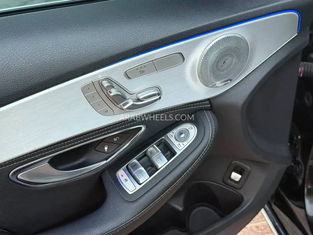 Mercedes Benz C Class 2015 for Sale in Abu Dhabi Image-6