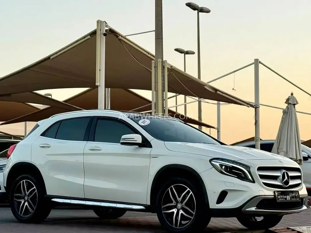 Mercedes Benz GLA 2017 for Sale in Abu Dhabi Image-3