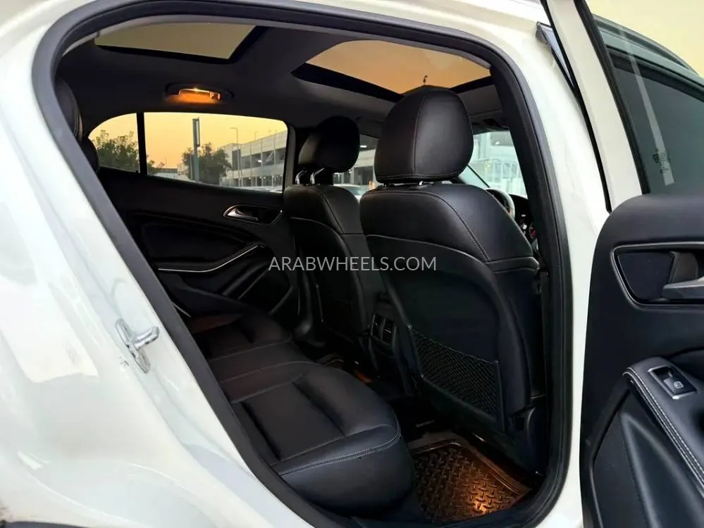 Mercedes Benz GLA 2017 for Sale in Abu Dhabi Image-18
