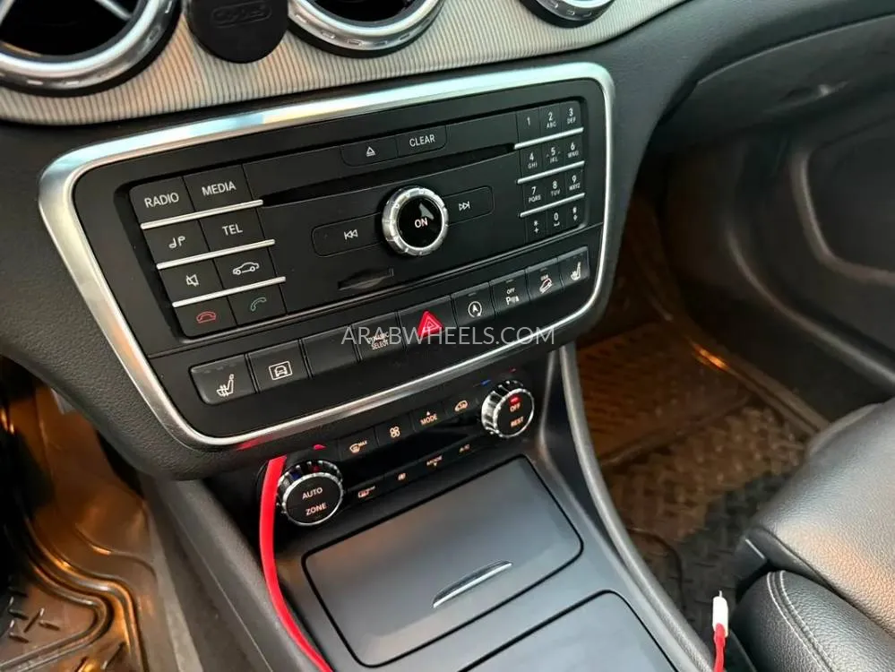 Mercedes Benz GLA 2017 for Sale in Abu Dhabi Image-19