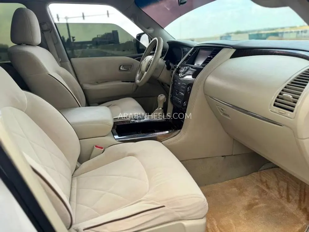 Nissan Patrol 2014 for Sale in Sharjah Image-13