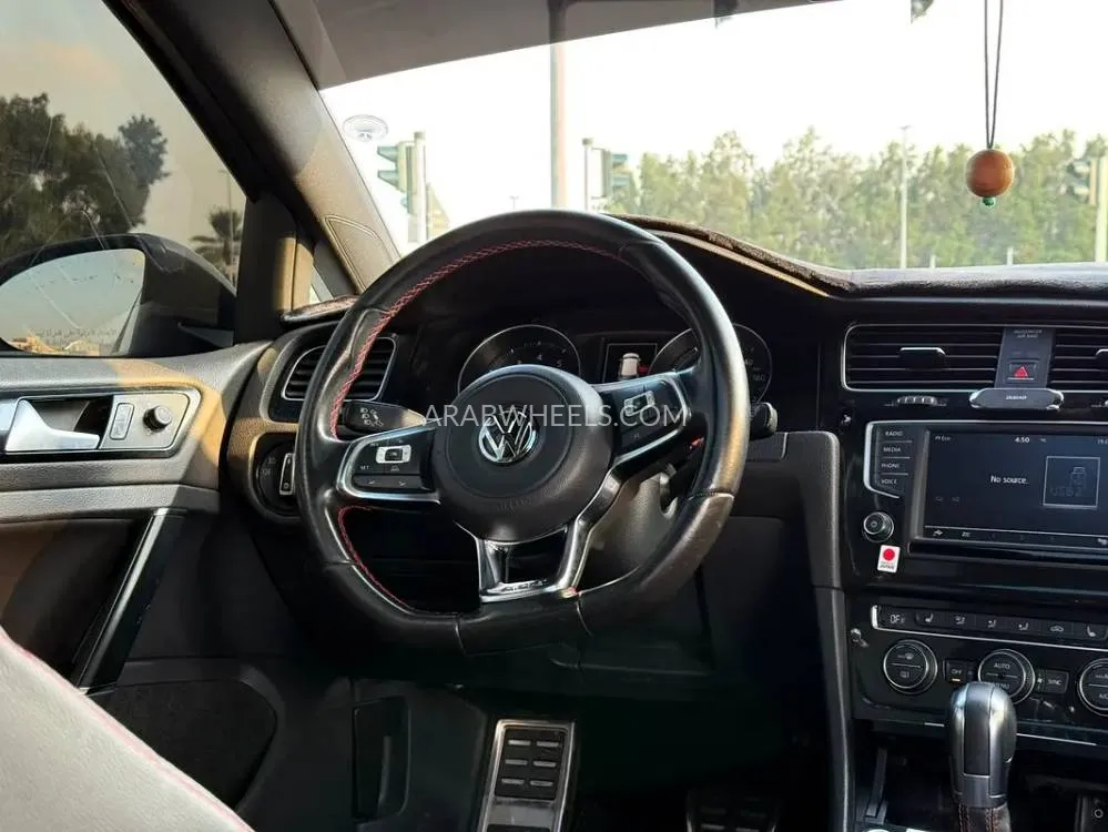 Volkswagen Golf 2016 for Sale in Abu Dhabi Image-6