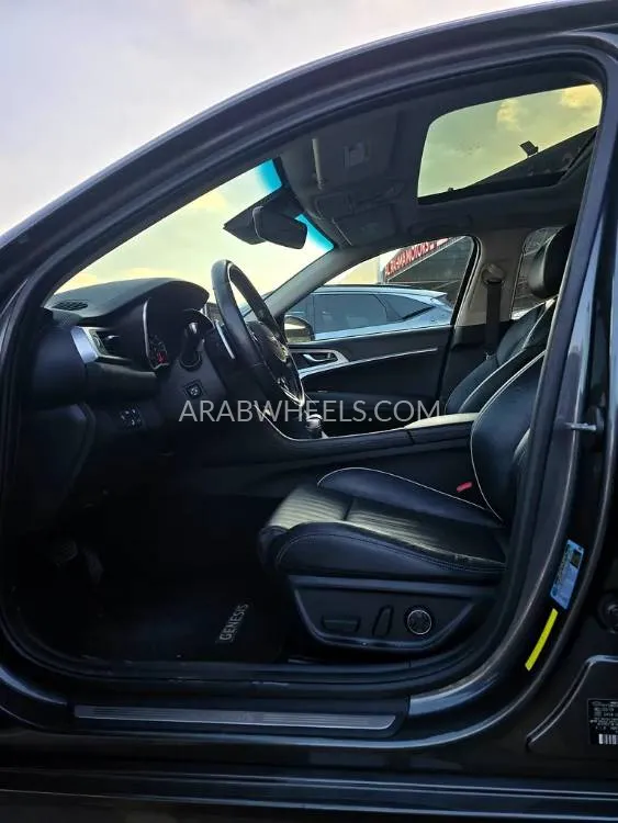 Genesis G70 2020 for Sale in Ajman Image-8