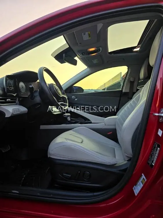 Hyundai Elantra 2023 for Sale in Ajman Image-2