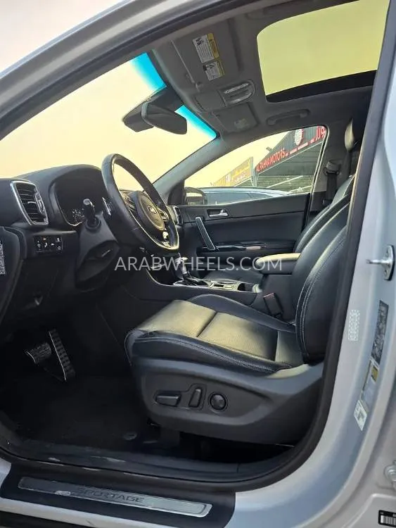 كيا سبورتاج 2019 for Sale in عجمان Image-9