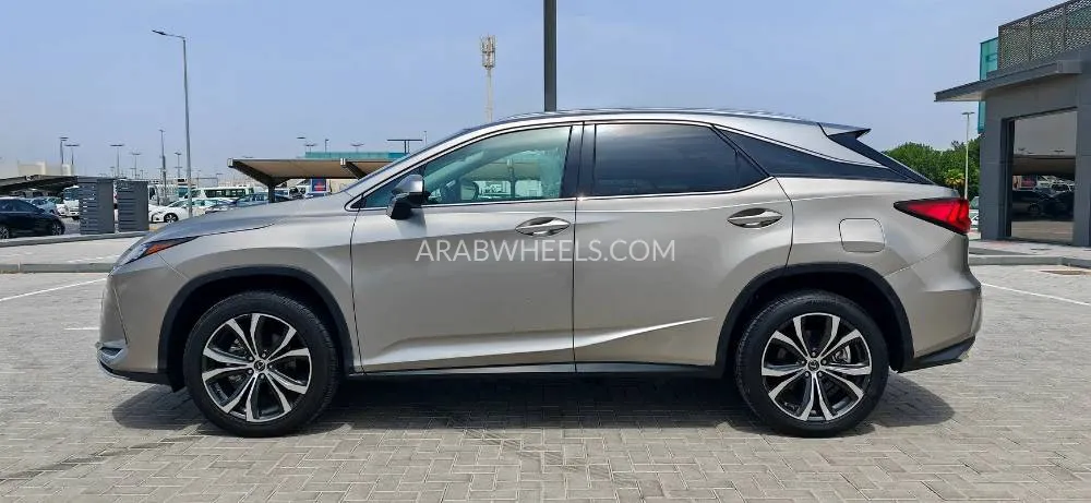 Lexus RX 2020 for Sale in Sharjah Image-3