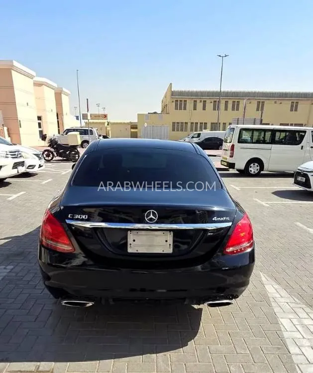مرسيدس بنز كلاس C 2015 for Sale in الشارقة Image-7