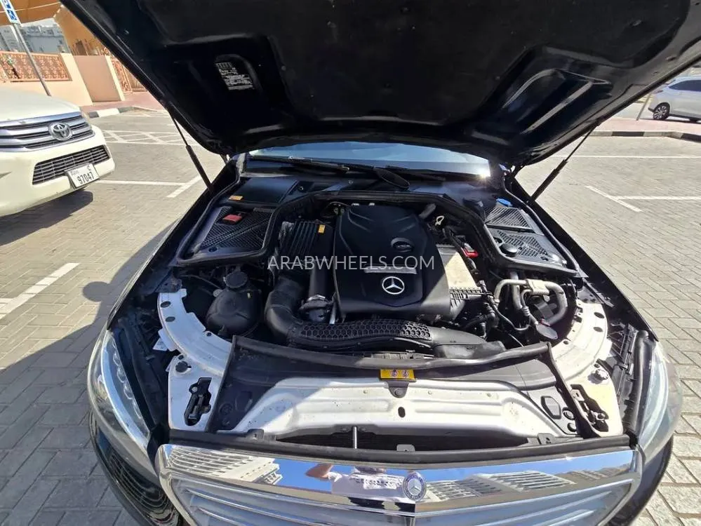 مرسيدس بنز كلاس C 2015 for Sale in الشارقة Image-10