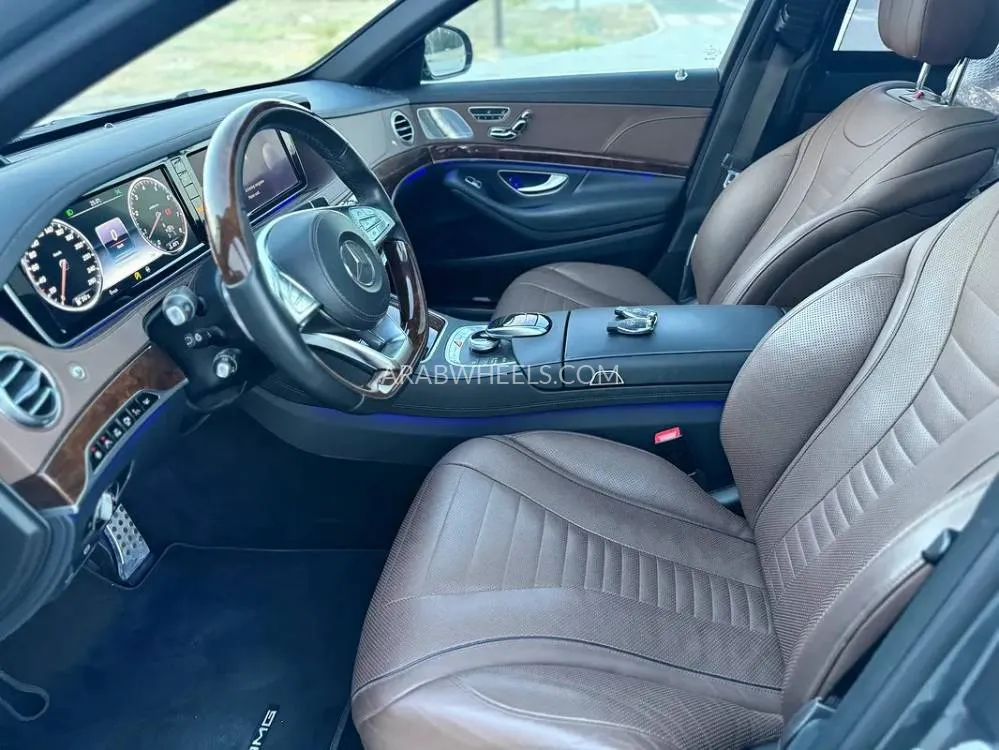 Mercedes Benz CLS Class 2016 for Sale in Sharjah Image-12