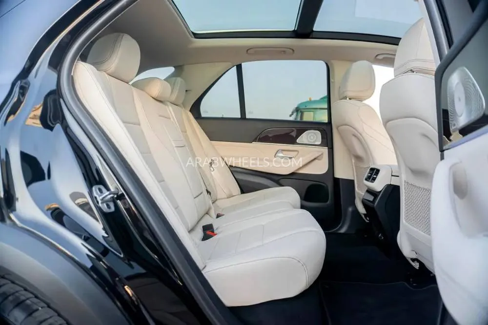 Mercedes Benz GLE Class 2024 for Sale in Dubai Image-8