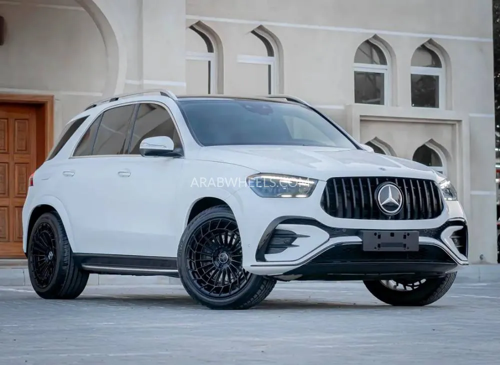 Mercedes Benz GLE Class 2024 for Sale in Dubai Image-11