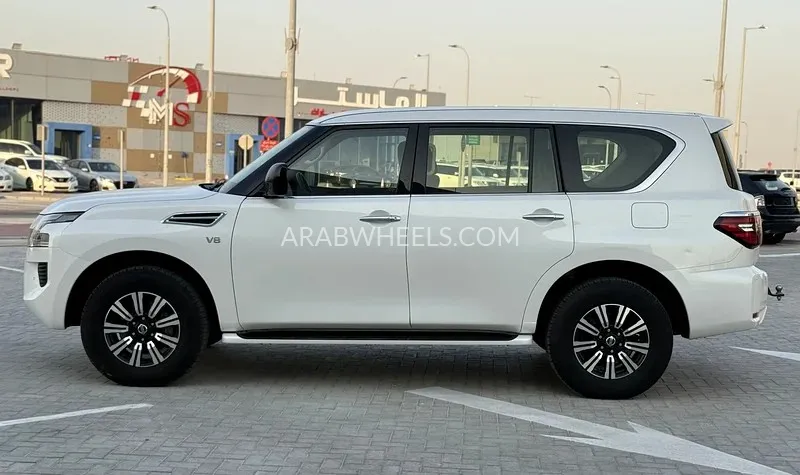 Nissan Patrol 2020 for Sale in Abu Dhabi Image-5