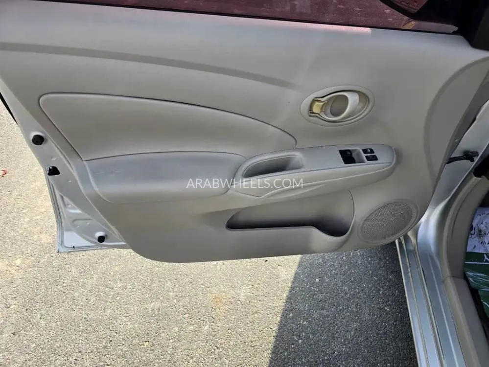 Nissan Sunny 2020 for Sale in Sharjah Image-3