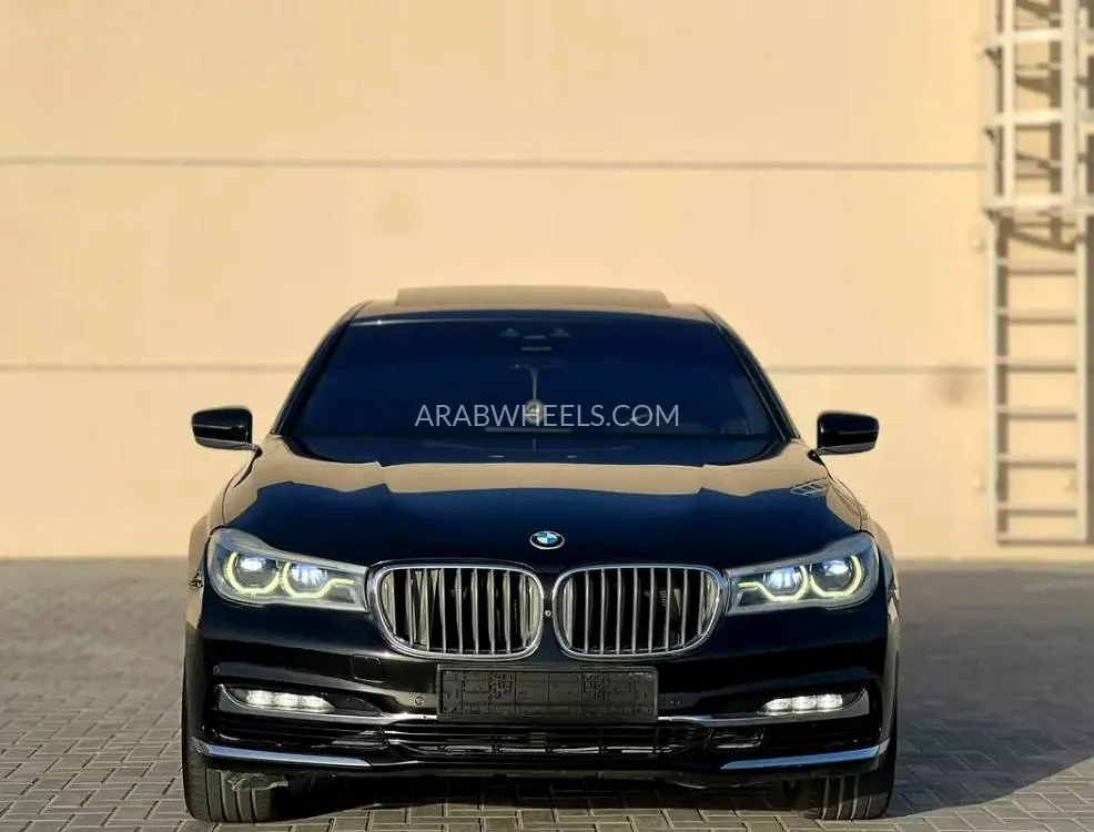 بي إم دبليو الفئة السابعة 2016 for Sale in الشارقة Image-10