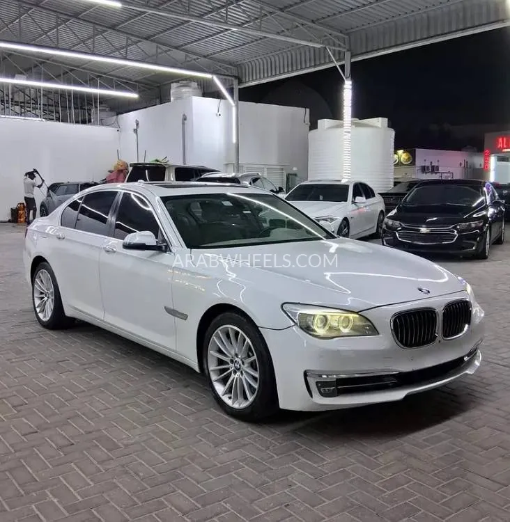BMW 7 series 2014 for Sale in Ajman Image-9