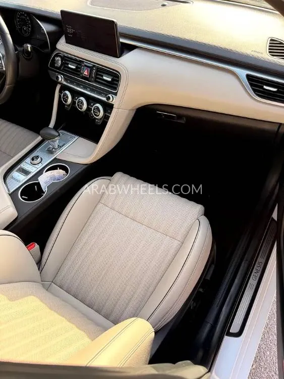 Genesis G70 2023 for Sale in Dubai Image-11