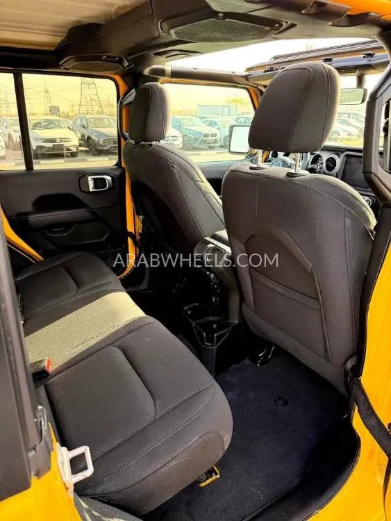 Jeep Wrangler 2020 for Sale in Dubai Image-4