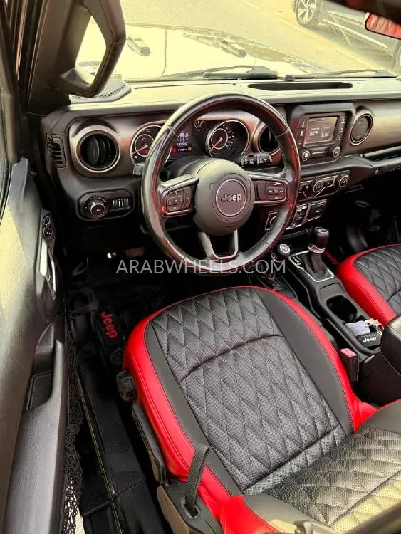 Jeep Wrangler 2018 for Sale in Dubai Image-10
