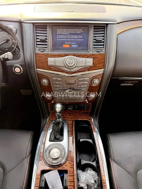 Nissan Armada 2019 for Sale in Dubai Image-18