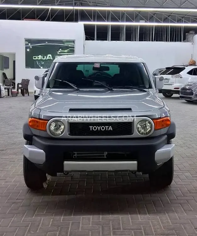 Toyota FJ Cruiser 2009 for Sale in Ajman Image-3