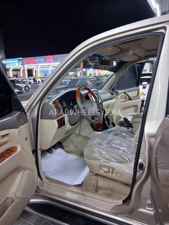 Toyota Land Cruiser 2007 for Sale in Ajman Image-2