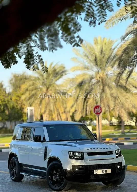 Land Rover Defender 2023 for Sale in Sharjah Image-6