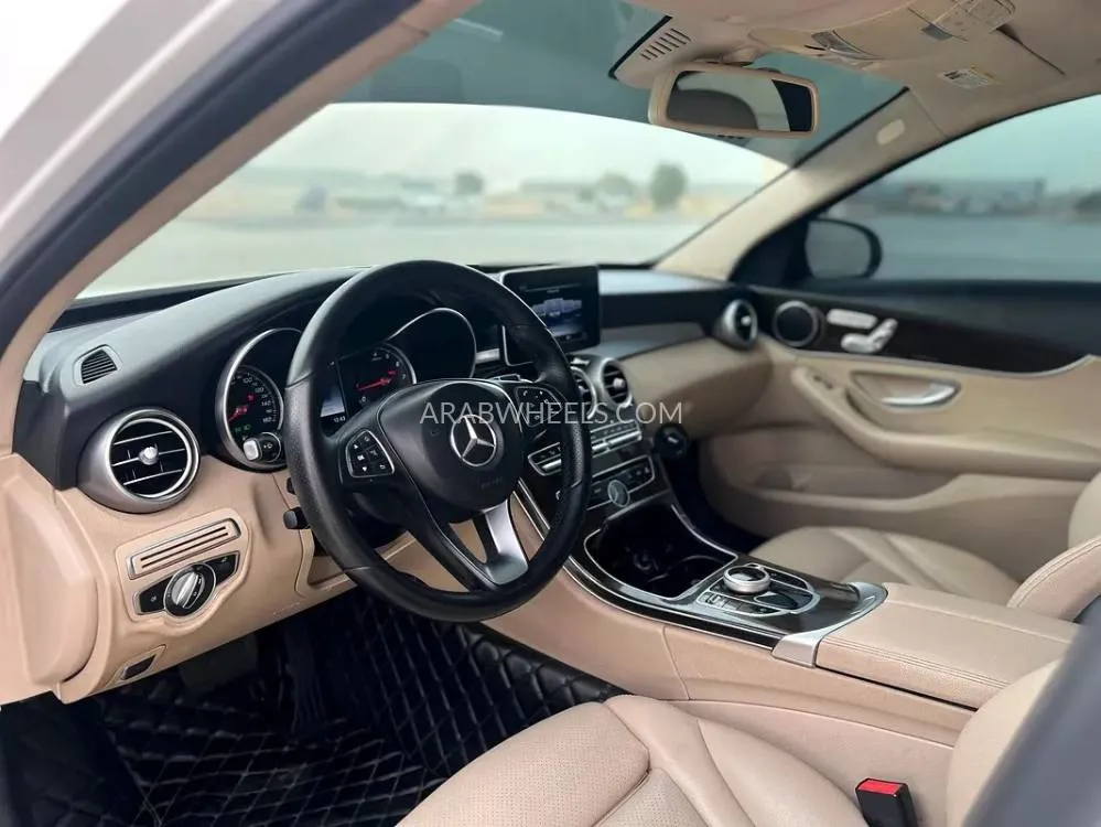 Mercedes Benz C Class 2018 for Sale in Sharjah Image-3
