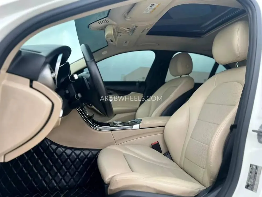 Mercedes Benz C Class 2018 for Sale in Sharjah Image-9
