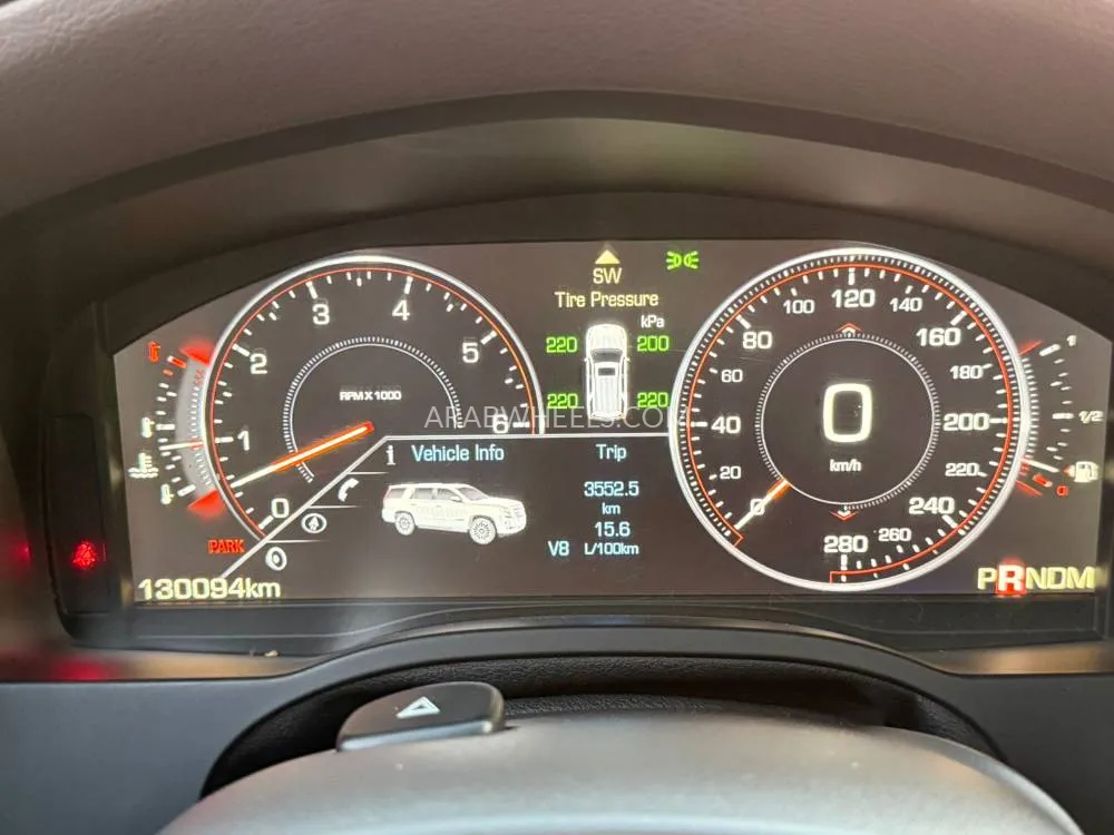 كاديلاك إسكاليد 2015 for Sale in الشارقة Image-10