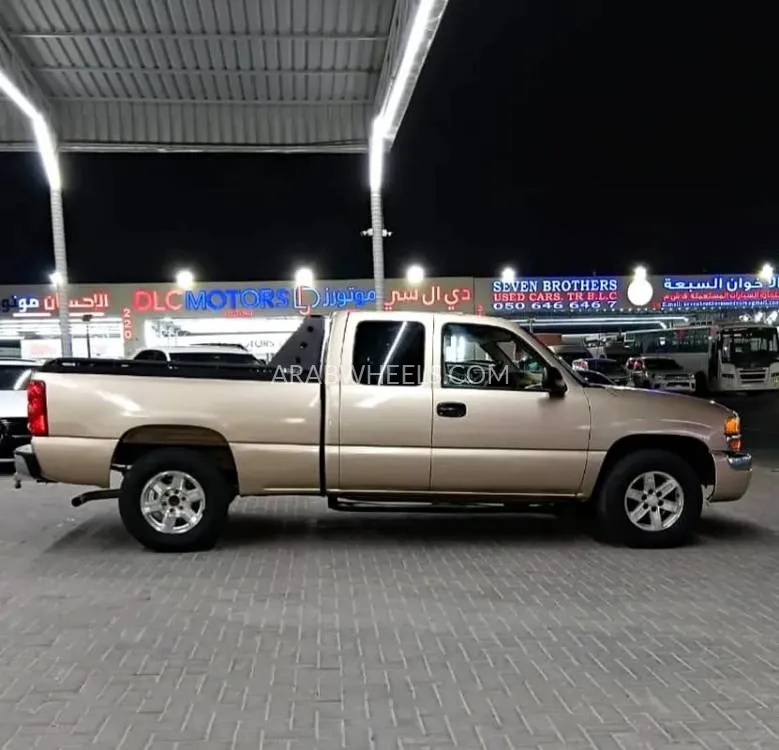 GMC Sierra 2004 for Sale in Ajman Image-6