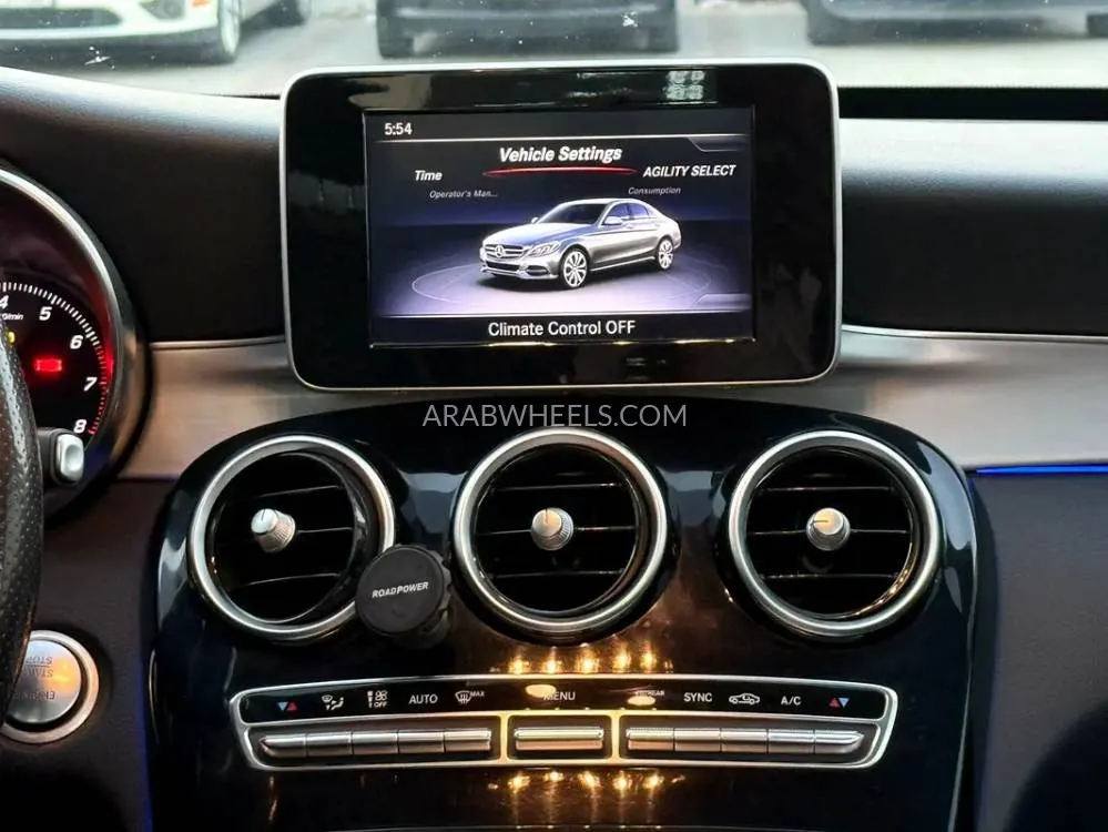 Mercedes Benz C Class 2015 for Sale in Sharjah Image-8