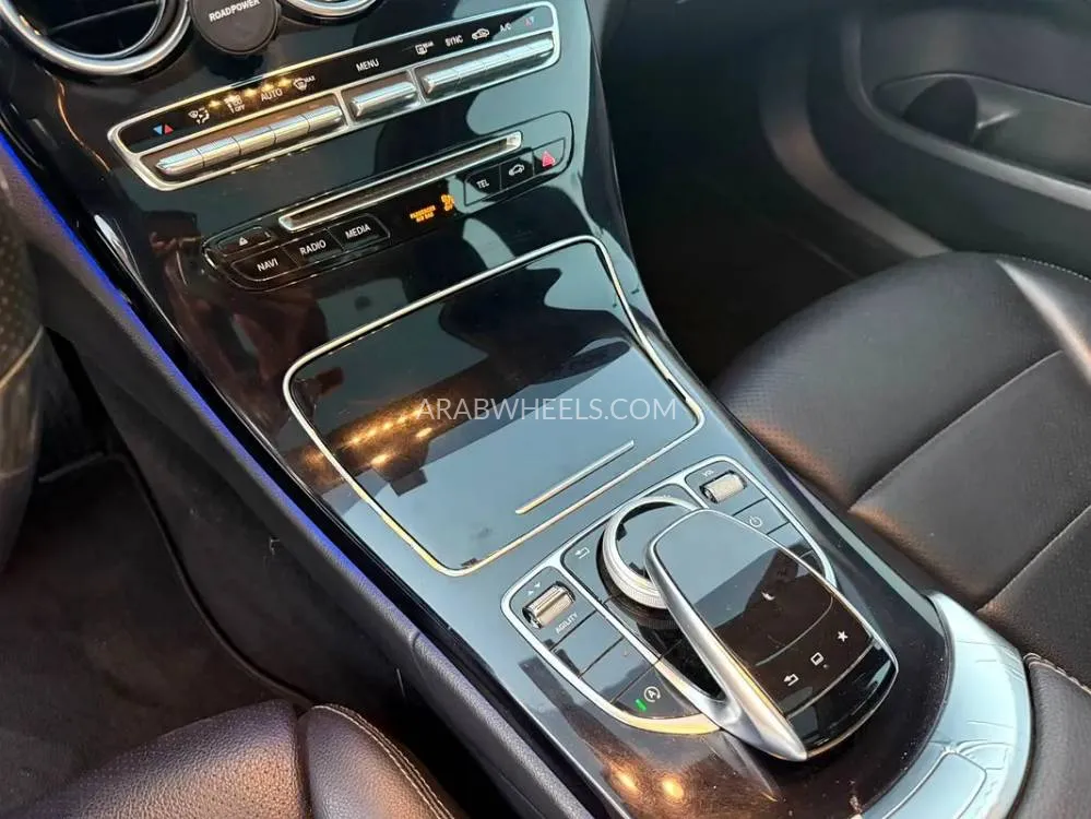 Mercedes Benz C Class 2015 for Sale in Sharjah Image-15