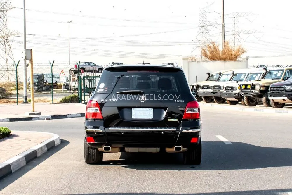 Mercedes Benz GLK Class 2011 for Sale in Dubai Image-16